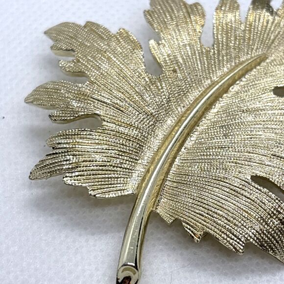 Vintage Emmons Signed Textured Leaf Gold Tone Pin Brooch Fall Autumn Nature - Picture 4 of 7